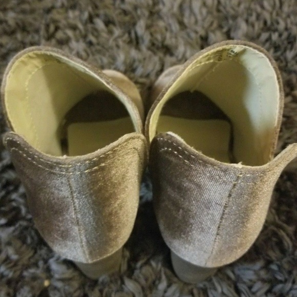 Steve Madden Kaitt Velvet Booties Open Toe Boots - Picture 6 of 7